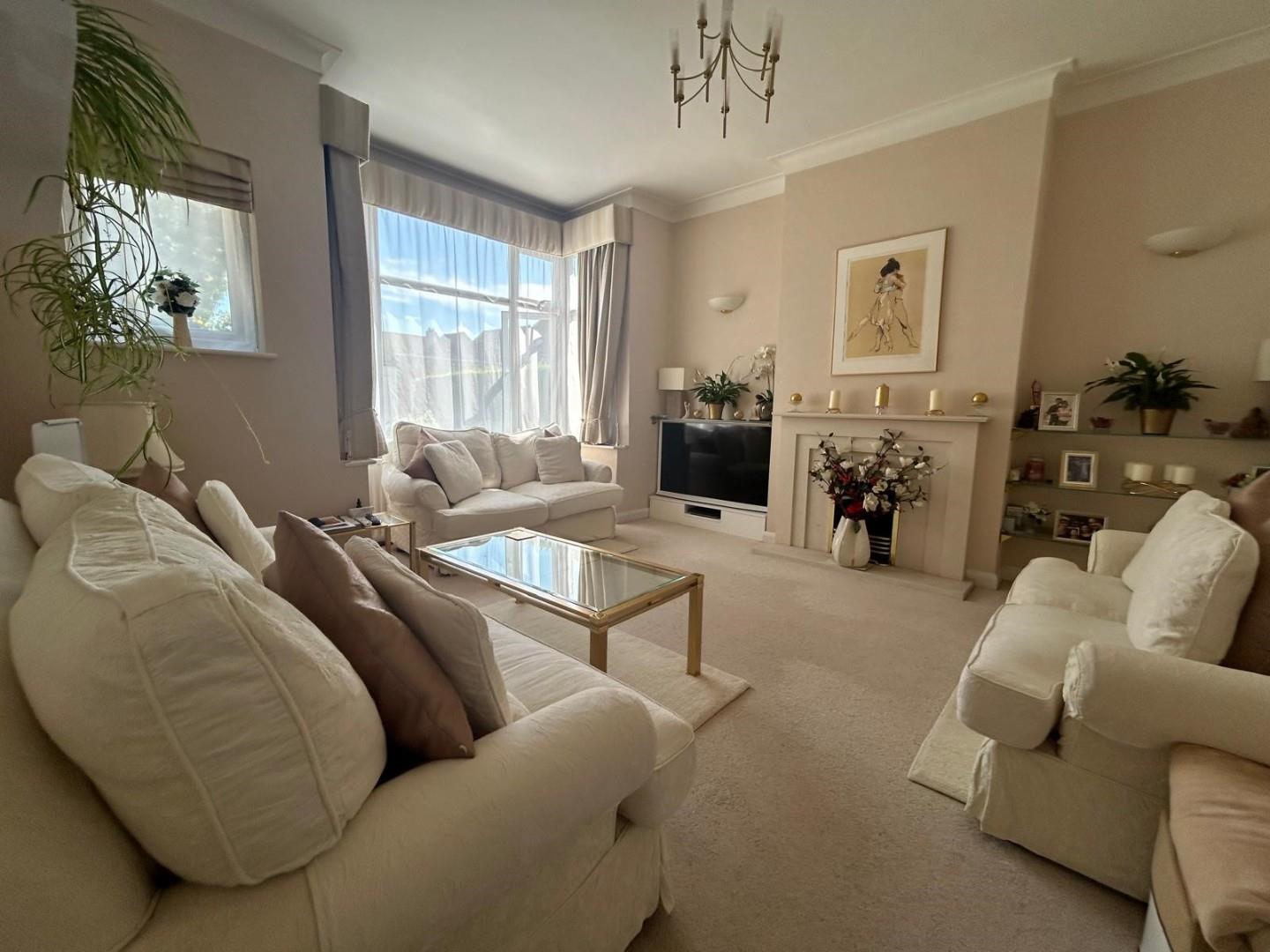 Sunnydale Gardens, London